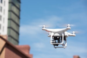 街中のドローン